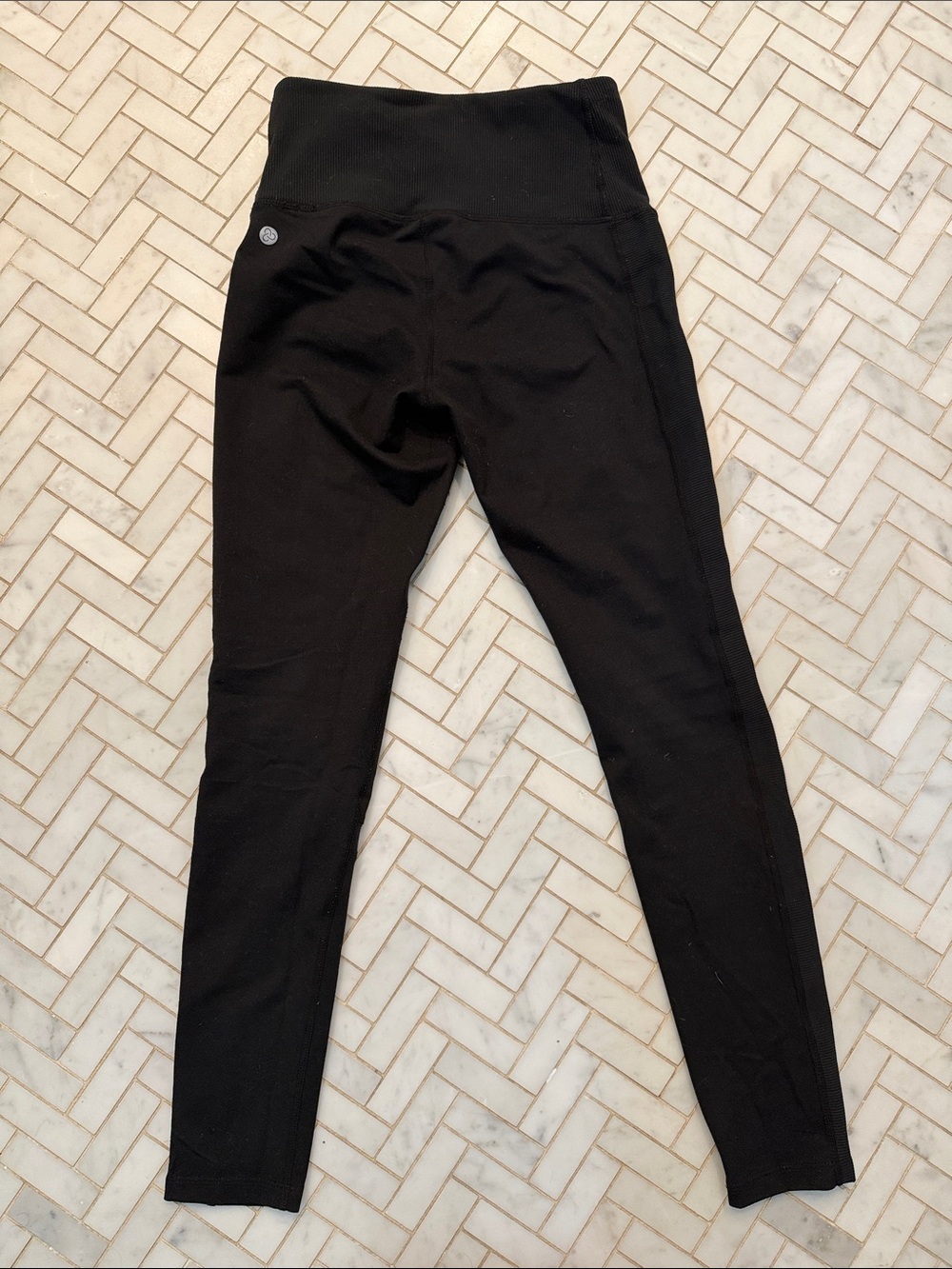 Zella Black High-Rise Textured Performance Leggings - Picture 2 of 3